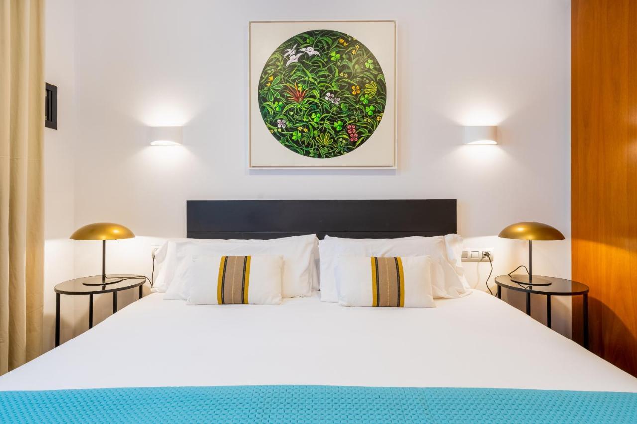 Lodging Apartments City Center-Eixample Barcelona Ngoại thất bức ảnh