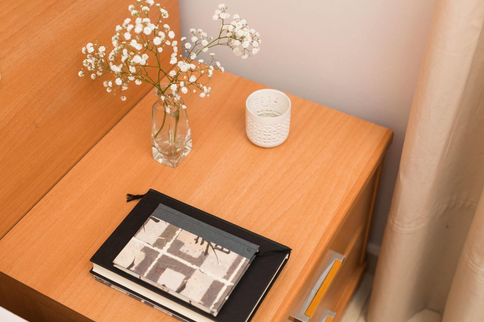 Lodging Apartments City Center-Eixample Barcelona Ngoại thất bức ảnh