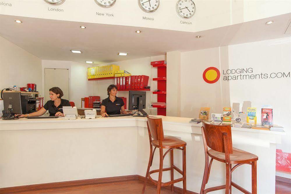 Lodging Apartments City Center-Eixample Barcelona Ngoại thất bức ảnh